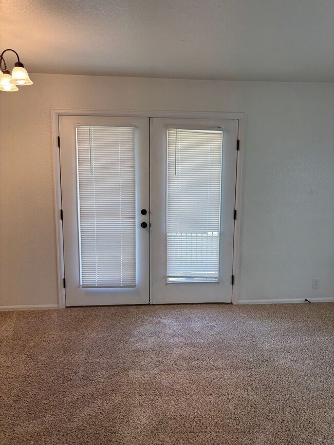 Building Photo - 4385 Oro Blanco Dr