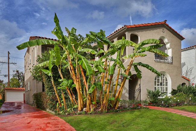 Foto del edificio - 1235 Hi Point St