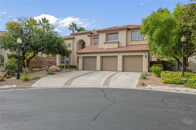 Foto del edificio - 8009 Clock Tower Ct
