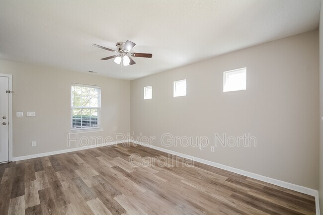 5320 Tomahawk Trail photo'