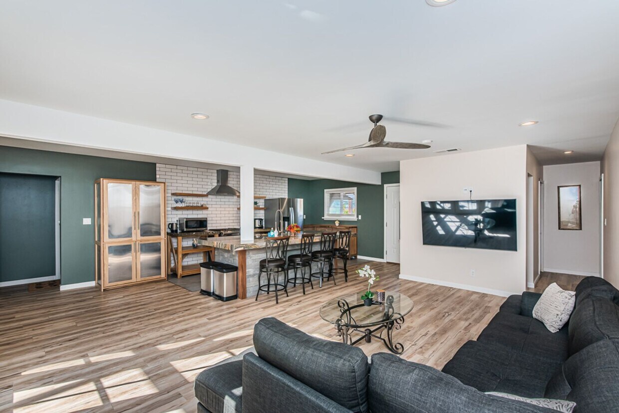 Oceanside Furnished Rental Home- Short Dr... - Oceanside Furnished Rental Home-  Short Dr...