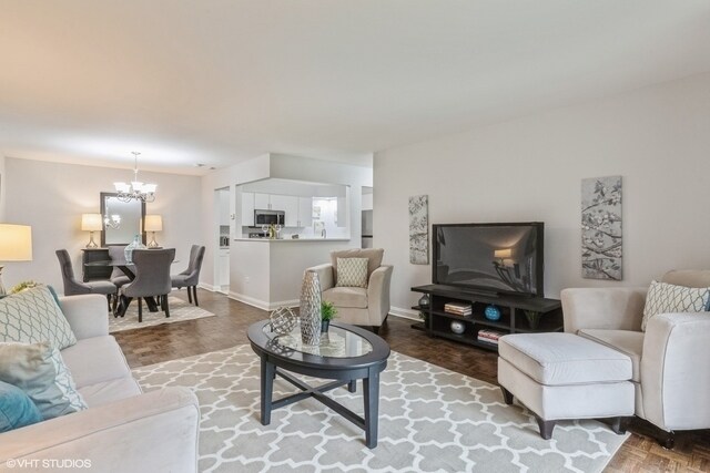 Foto del edificio - 1002 Castilian Ct