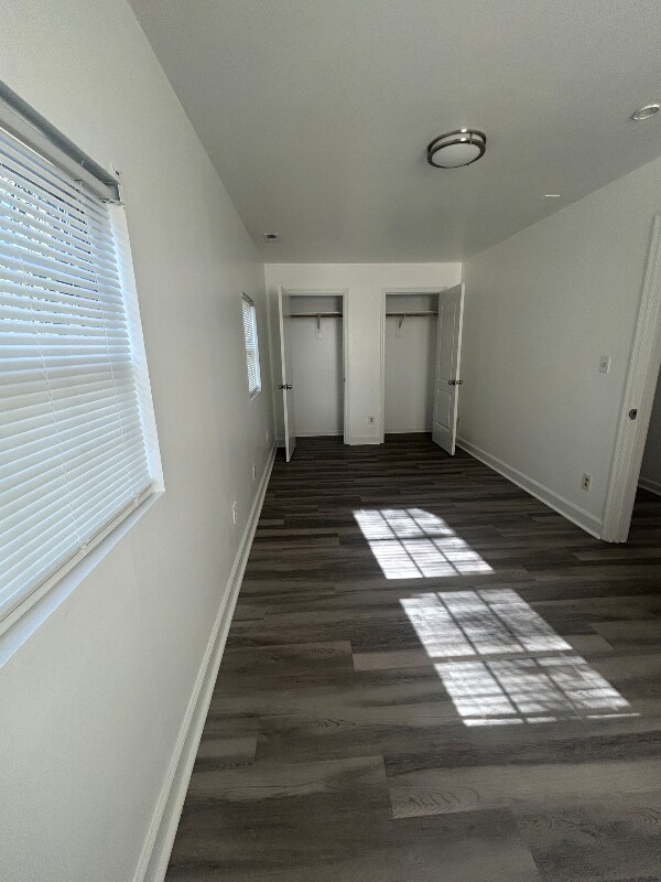 Building Photo - 722 Langley Ave