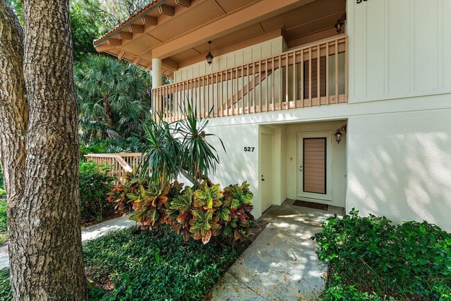 Building Photo - 527 Brackenwood Pl