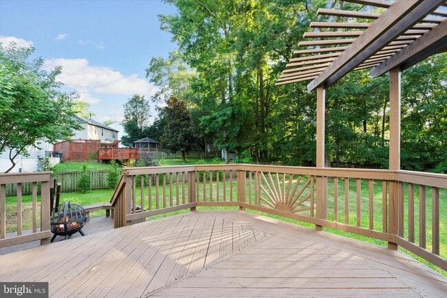 Foto del edificio - 2230 Community Dr