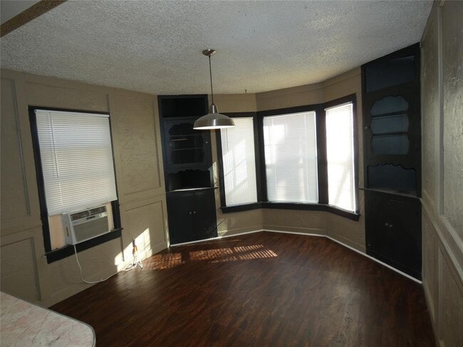 Building Photo - 428 Sayles Blvd