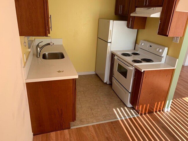 Foto del edificio - 2638 Warring St