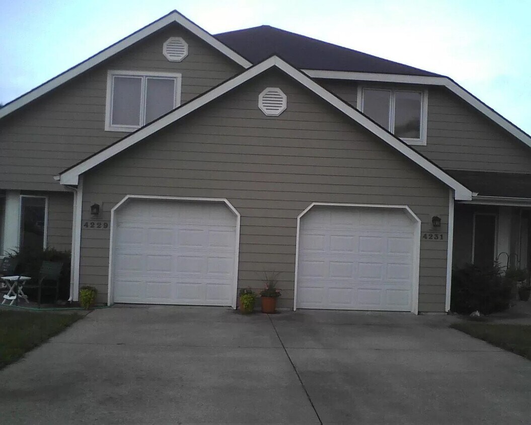 Primary Photo - 4231 Timberline Ct