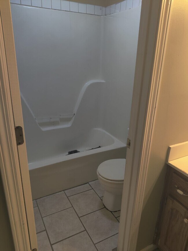 Foto del edificio - 105 Gym Cir