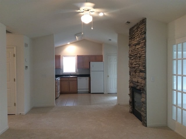 Building Photo - 201 Charlotte Ct