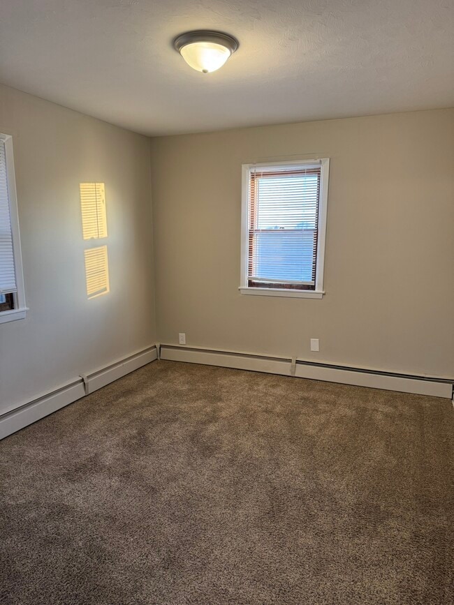 Building Photo - 505 N Hazel St