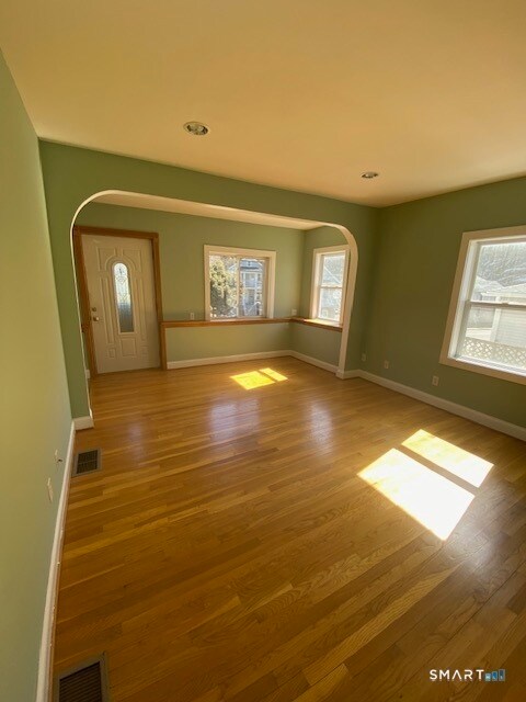 Foto del edificio - 42-44-44 High St