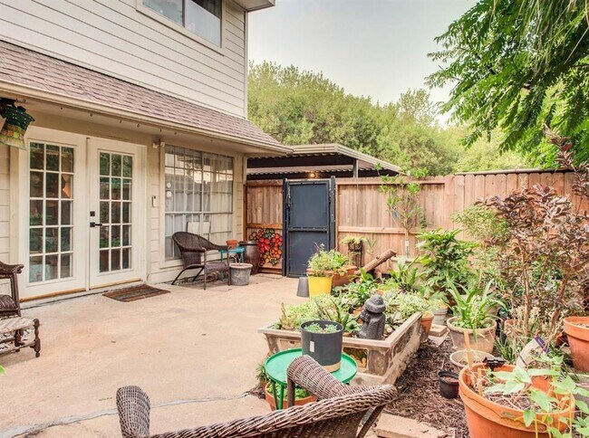 Foto del edificio - 9404 Beechnut St
