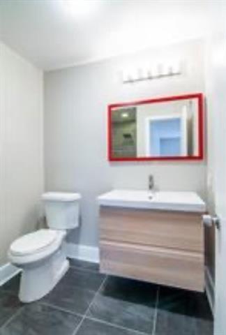 Foto del edificio - 5808 Sandhurst Ln
