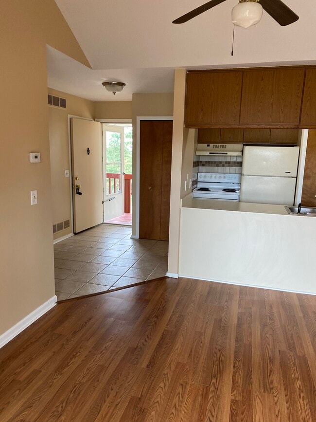 Building Photo - 31867 Nardelli Ln