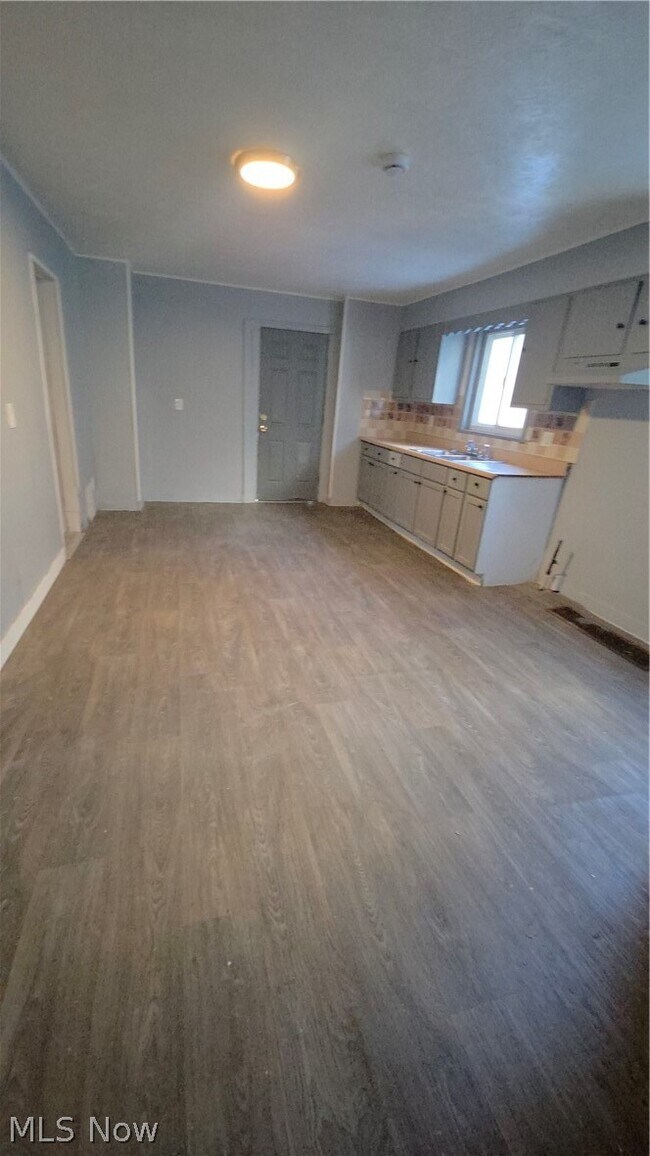 Foto del edificio - 7209 Park Ave