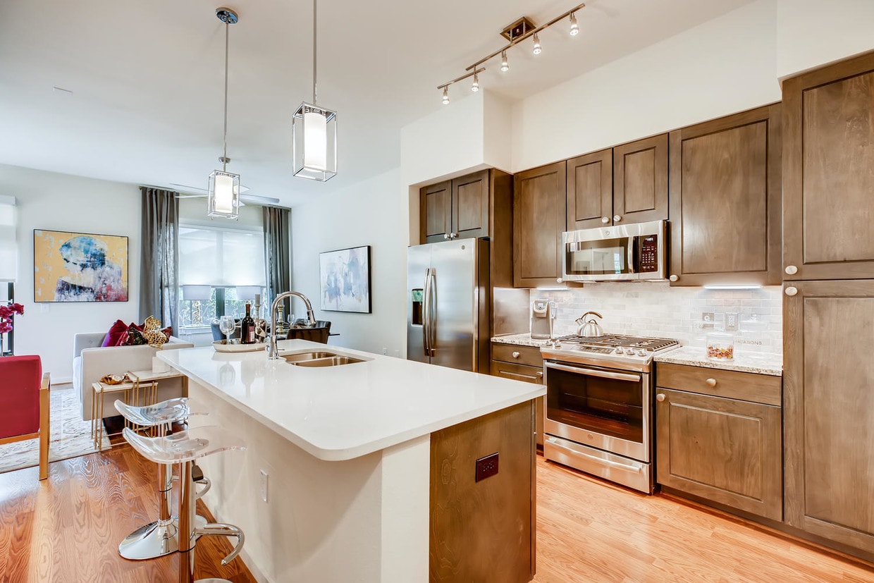 The Caroline Apartments in Houston, TX