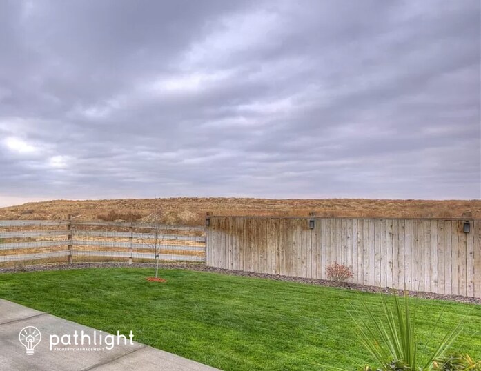 Building Photo - 18071 East 108th Place
