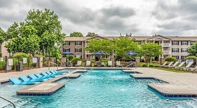 Building Photo - The Bristol Apartments