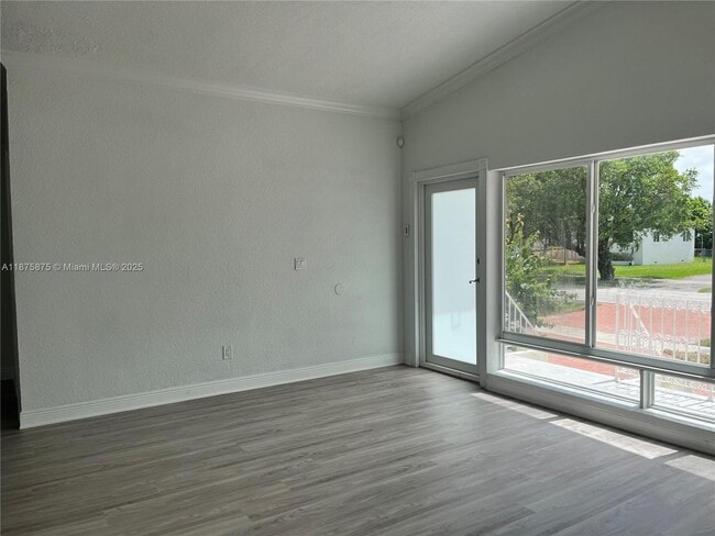 Building Photo - 3310 SW 82nd Ave