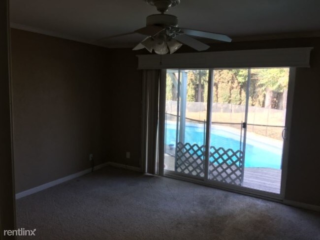 Building Photo - 3 br, 2 bath House - 1489 Daffodil Ct