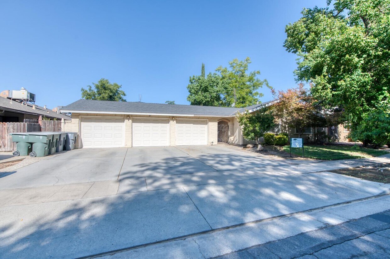 Foto principal - 6463 N Wishon Ave