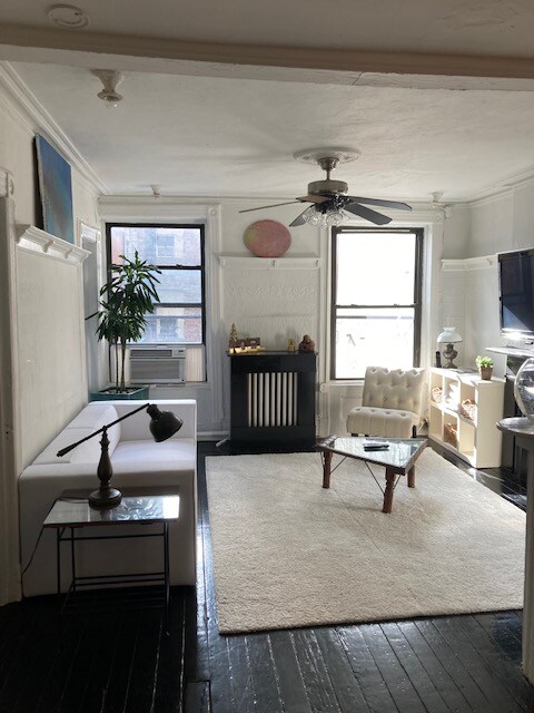 Foto principal - 247 Grand St