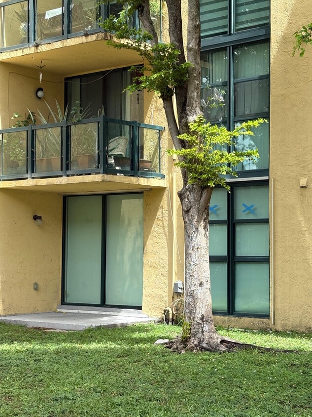 Building Photo - 11800 SW 18th St
