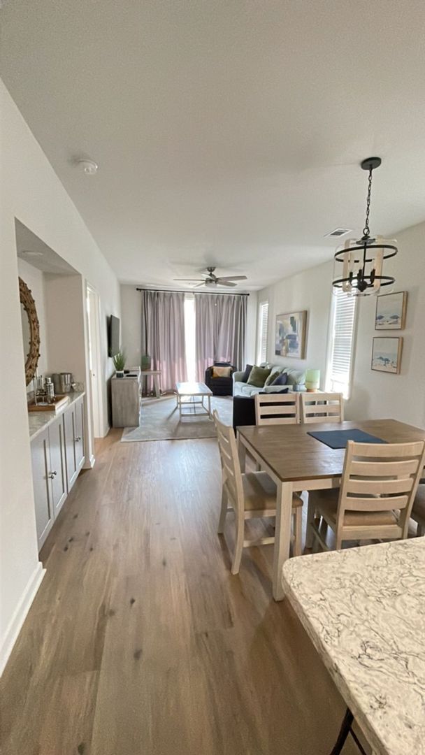 Foto del edificio - 2 bedroom/2 bath furnished condo in River ...