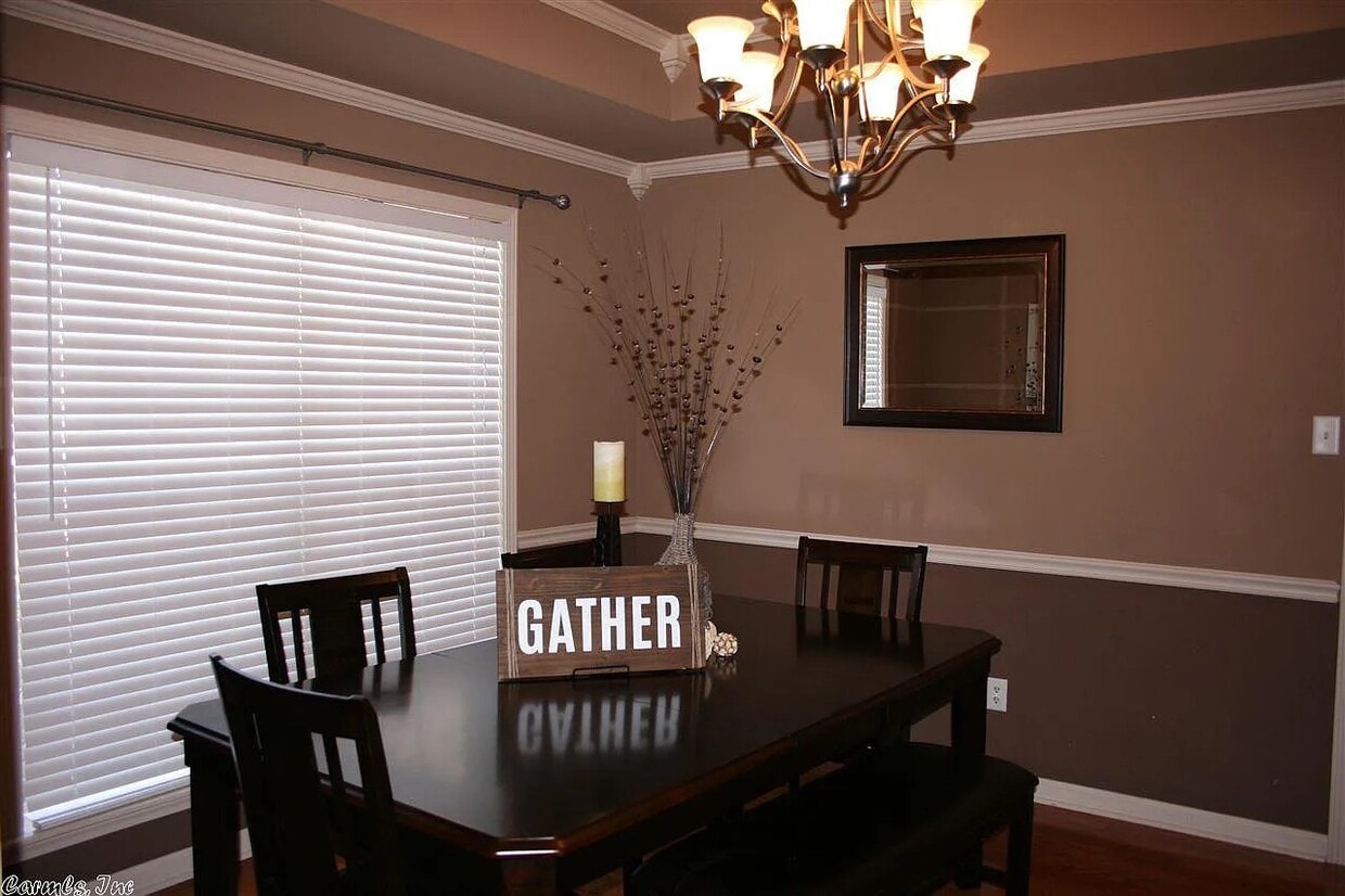Building Photo - 11602 Shady Ridge Dr