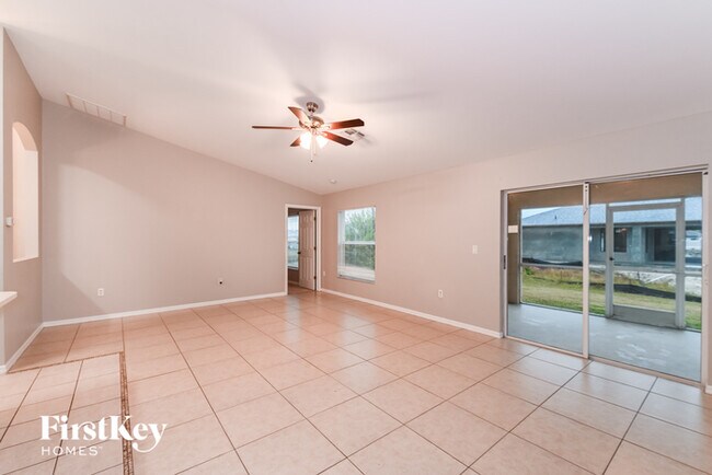 Foto del edificio - 401 NW 7th St
