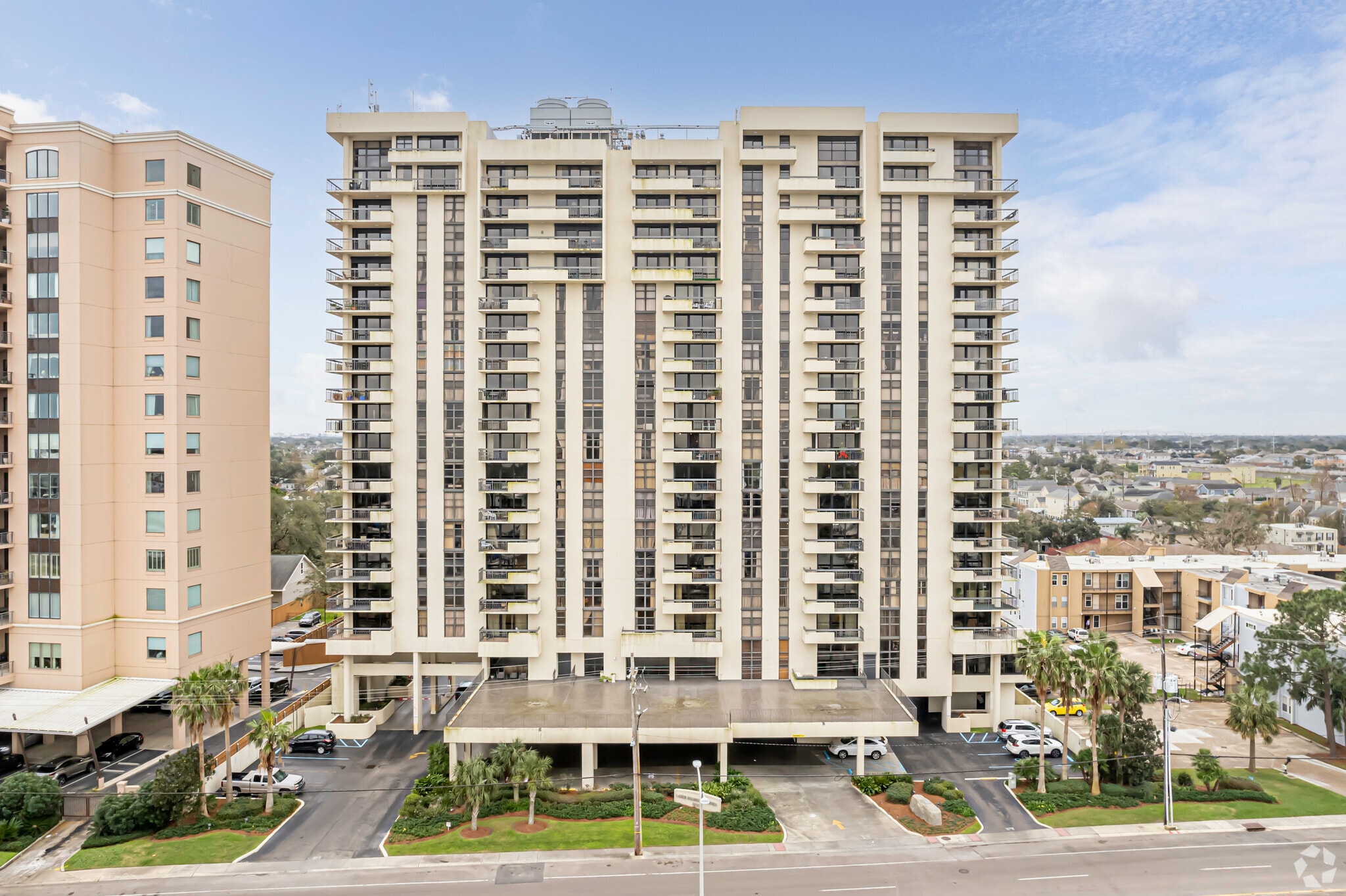 Lake Marina Tower Condominiums