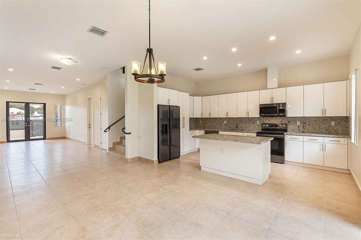 Primary Photo - 3 br, 2.5 bath House - 3070 NW 14th St # B