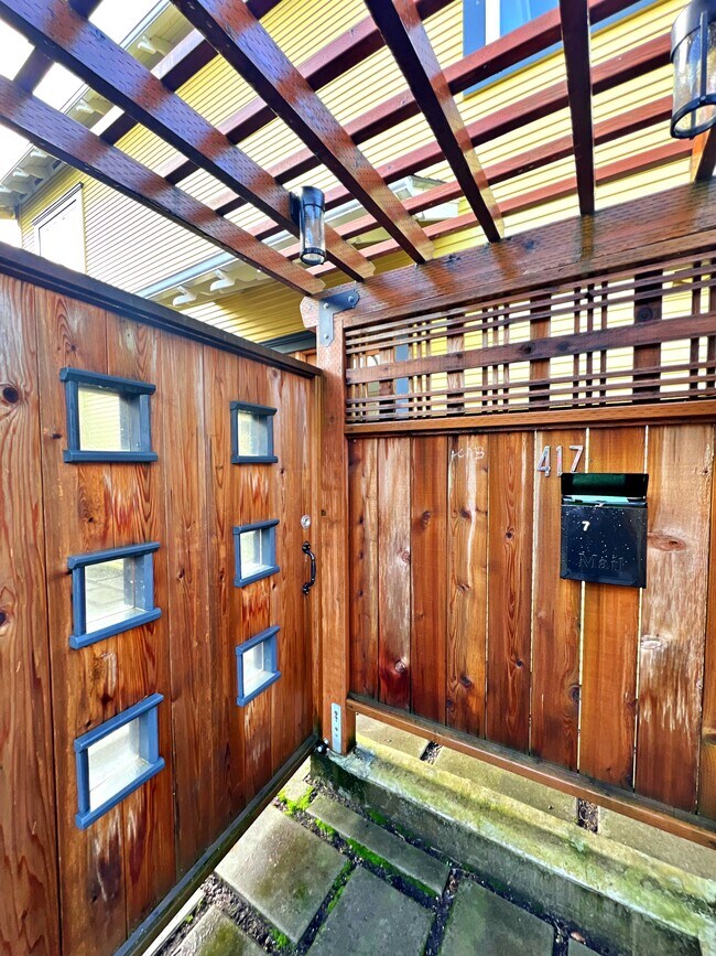 Foto del edificio - 417 SE 19th Ave