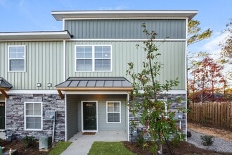 Building Photo - 503 Duck Grv Wy