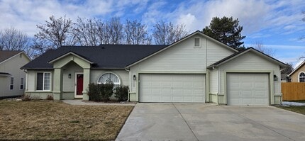 Building Photo - 1123 N Watson Way