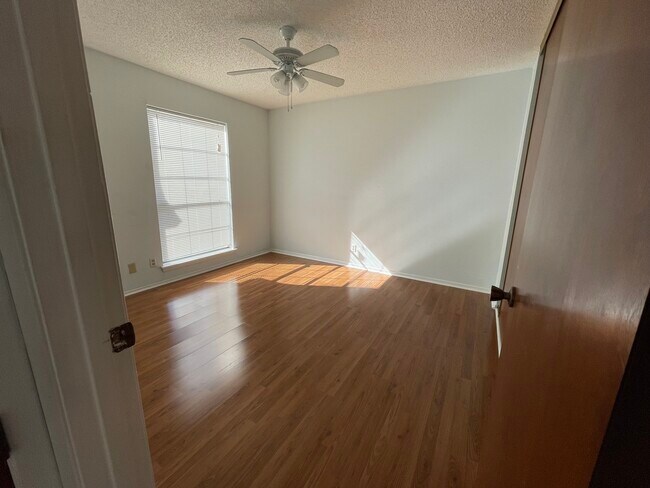 2do dormitorio - 4911 Arbor Ridge Dr