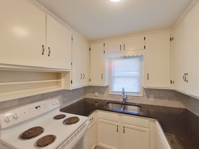 Foto del edificio - 1910 N Heiserman