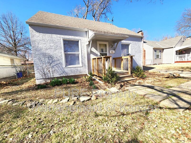 2021 SW Arnold Ave, Topeka, KS 66604 House Rental in Topeka, KS