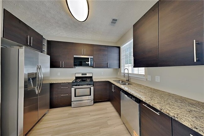 Foto del edificio - 274 Windcroft Ln NW