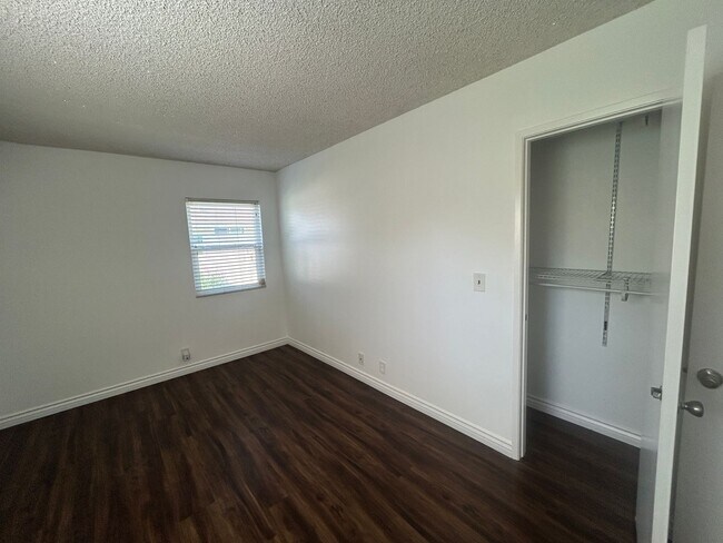 Foto del edificio - 442 1/2 234th Wlk