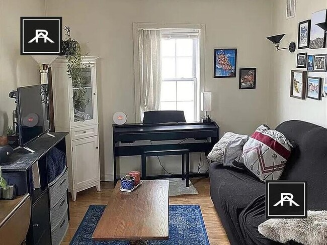 Building Photo - 5 bedroom in Allston MA 02134