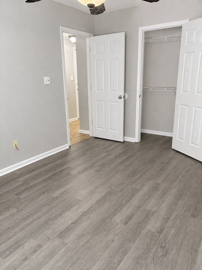 Foto del edificio - 3107 Wingfield Way