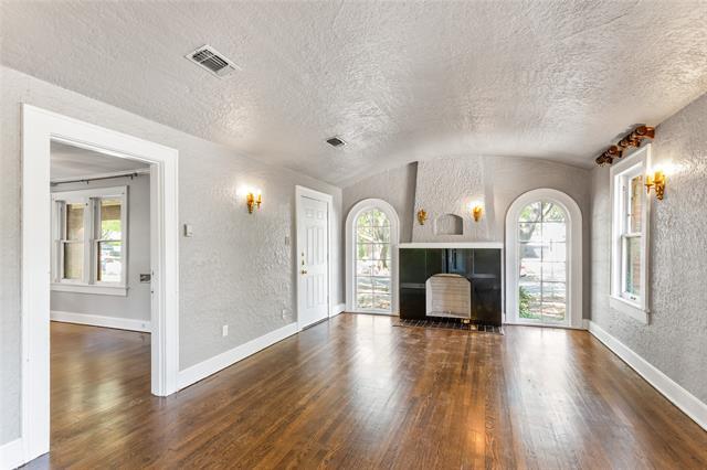 Foto del edificio - 2711 Greene Ave