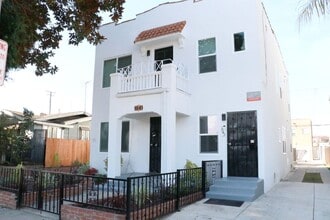 Building Photo - 1041 Dawson Ave
