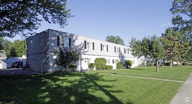 Building Photo - Dickinson Manor Apartments