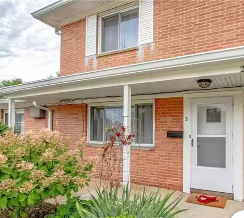 2487 Warren Pkwy, Twinsburg, OH 44087 Townhome Rentals in Twinsburg