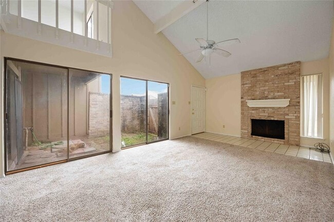 Building Photo - 12033 Bob White Dr