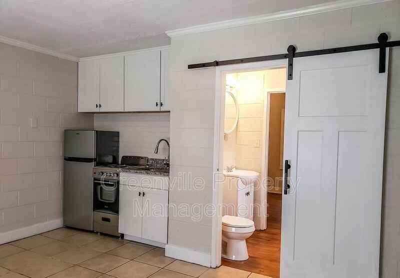 Foto del edificio - 402 S Holly St