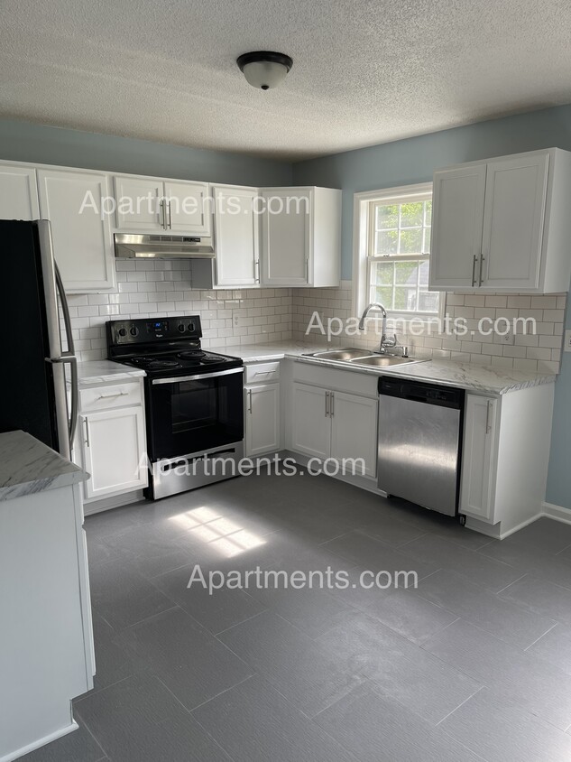 1648 Willomore St, Greensboro, NC 27403 House Rental in Greensboro